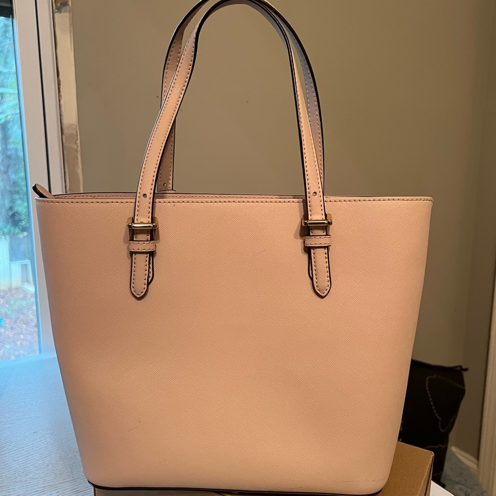 Michael Kors purse in Pink - Picture 8 of 14